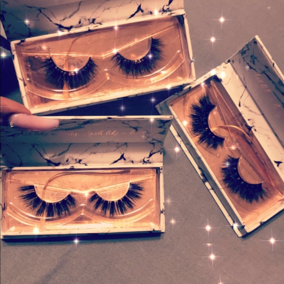 Mink Eyelashes - Picture 2 of 2